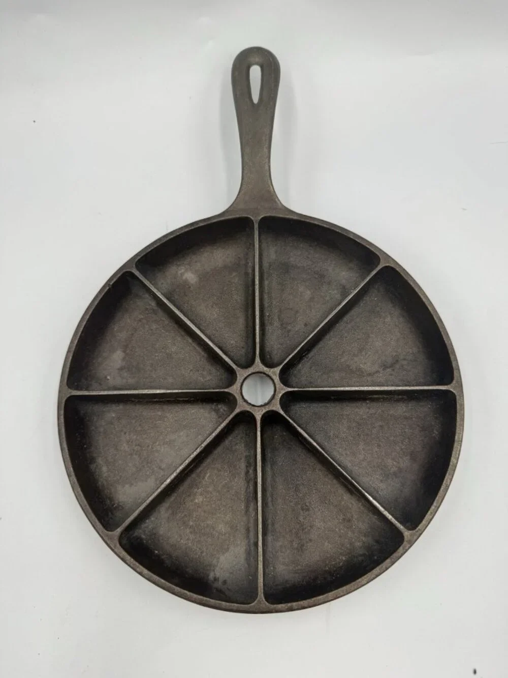 Cast Iron Cornbread Wedge Pan 9in 8 Slice USA